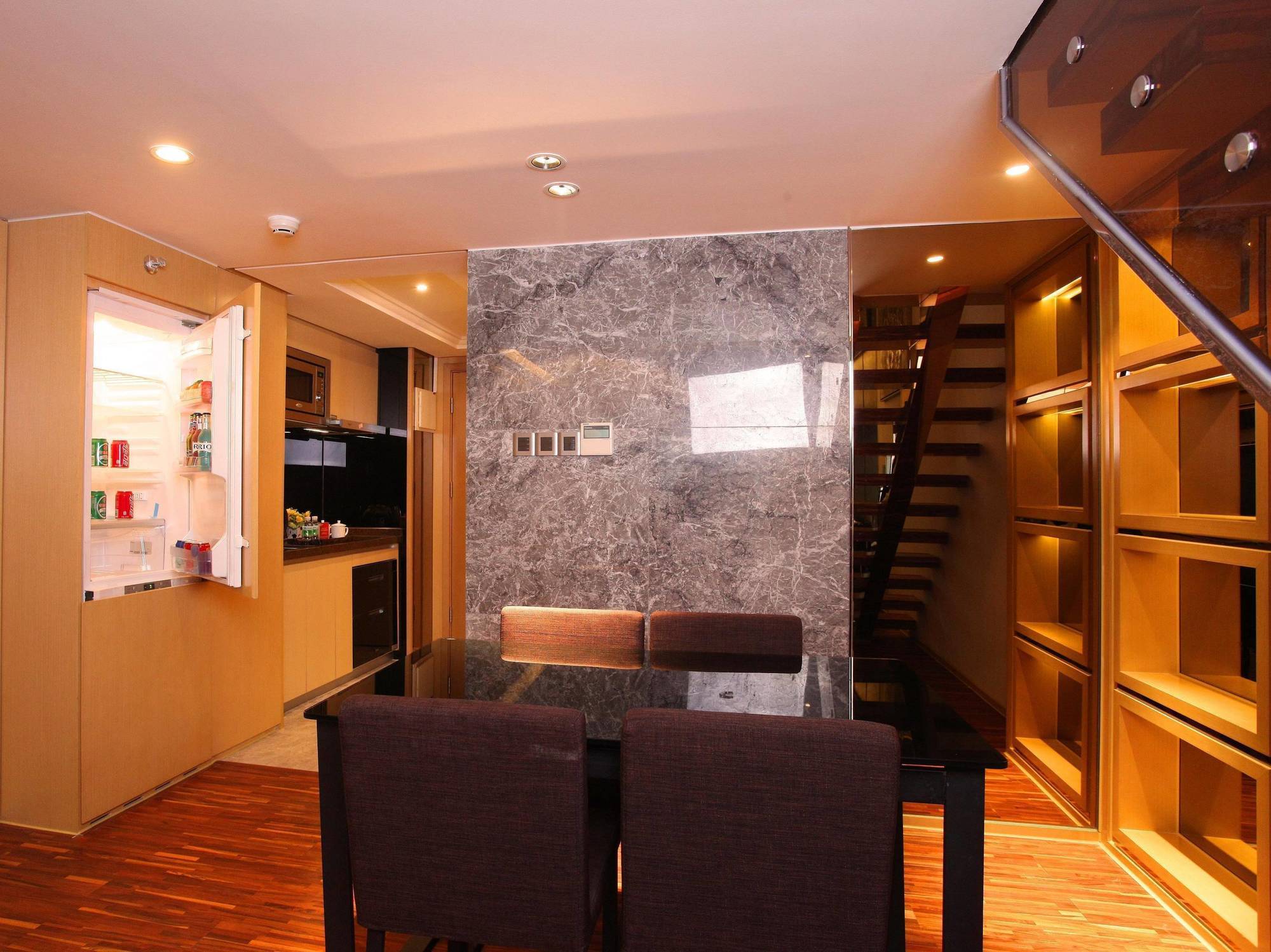 Heefun Apartment Hotel Guangzhou - Poly D Plaza Branch Exterior photo